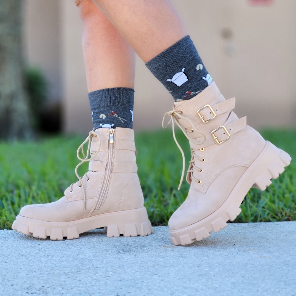 Womens Beige SU Combat Ankle Boots Lace Up Heeled Booties